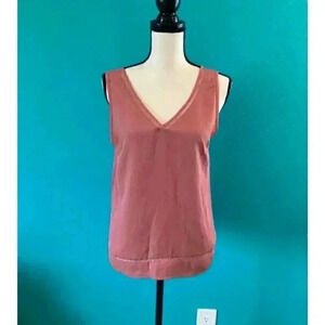 ⭐️ Sienna sky tank top in size medium